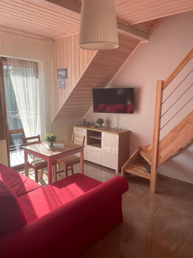 Sosnowa Mila - Domy I Apartamenty Pobierowo Dış mekan fotoğraf